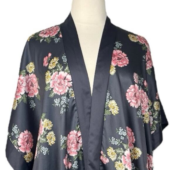 Torrid Kimono Robe Side Tie Open Front Gray Pink Floral Satin Women’s Plus OS - Picture 7 of 13